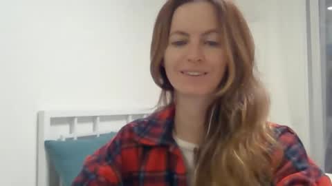 valerie_rose777 online show from October 10, 8:36 pm