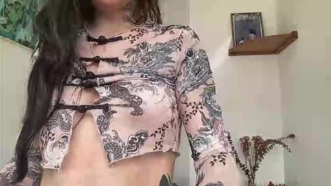 valeriees_ online show from January 9, 3:27 pm