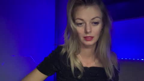 Valerie  online show from January 5, 9:57 pm