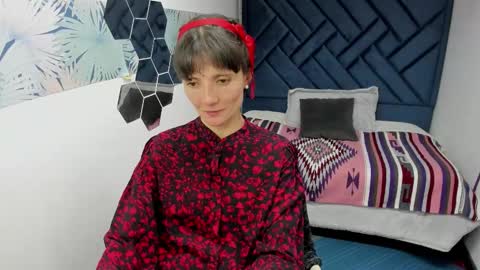 VALERY MORE online show from November 14, 4:29 pm