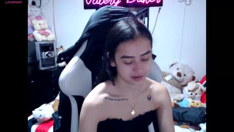 Snapshot of valerybaker1 chatting on October 27, 11:39 am B V Naughty online show from October 27, 11:39 am