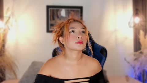 call me Maria online show from February 21, 11:21 pm