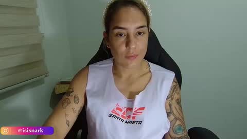 Snapshot of valkyriarose chatting on October 11, 12:48 am Isis online show from October 11, 12:48 am
