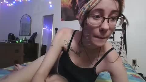 Vallerie Starr online show from December 4, 6:00 am