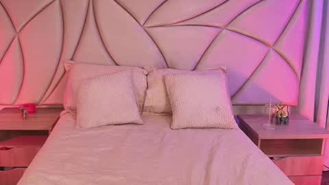 Vallery online show from March 25, 9:17 pm