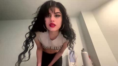 Snapshot of vampgatita chatting on October 5, 10:37 pm vampgatita online show from October 5, 10:37 pm