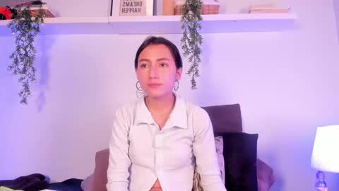 vamp  online show from November 14, 8:53 pm