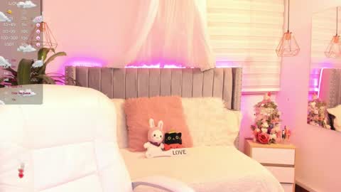 Snapshot of vanesa_moon_ chatting on December 16, 11:50 pm vanesa_moon_ online show from December 16, 11:50 pm