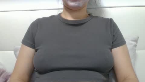 VanesaJewel online show from October 28, 5:30 pm