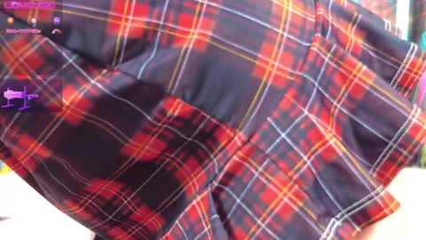 Snapshot of vanessa_love chatting on February 12, 3:28 pm  Vanessa  online show from February 12, 3:28 pm
