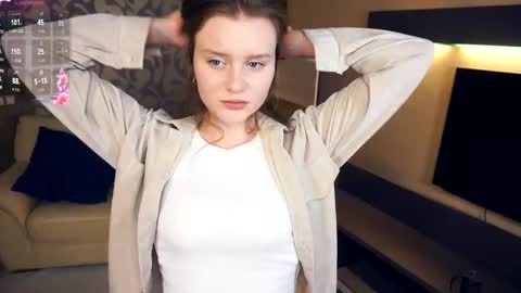 Luna online show from November 1, 6:23 pm