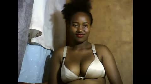 vaniah321 online show from December 30, 6:42 am