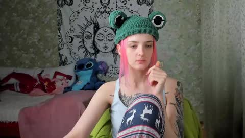 Snapshot of vanilla_arya chatting on March 12, 12:57 pm Adelina online show from March 12, 12:57 pm