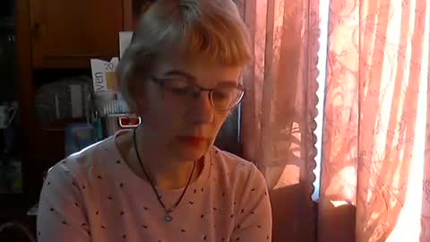 Vanillaxcreamy online show from March 9, 12:20 pm