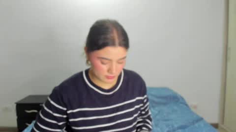 Vannesa online show from May 15, 11:29 pm