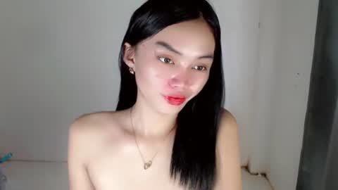 Snapshot of vannesasexyslutt chatting on October 17, 2:26 am VANNESA online show from October 17, 2:26 am