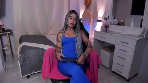 Vayolett Bass online show from December 20, 5:33 am