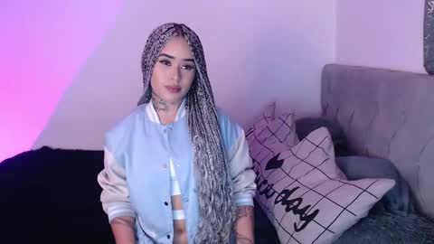 Vayolett Bass online show from February 21, 5:46 am