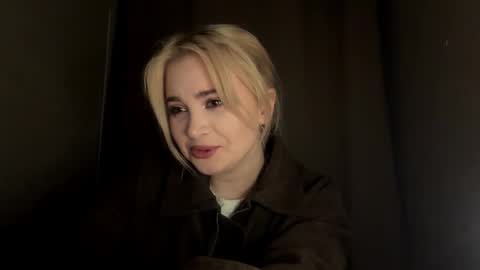 Monika online show from December 19, 1:58 pm