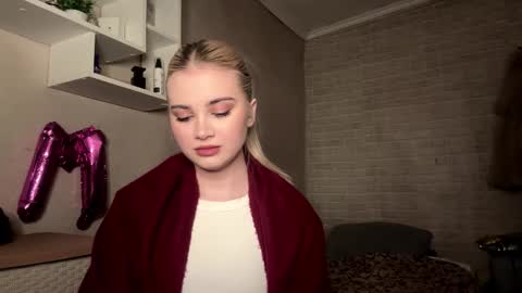 Monika online show from January 8, 1:04 pm