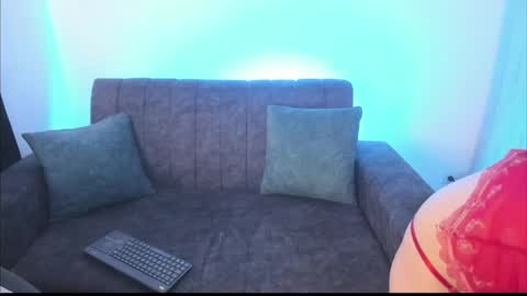 velmoon online show from April 14, 7:14 pm