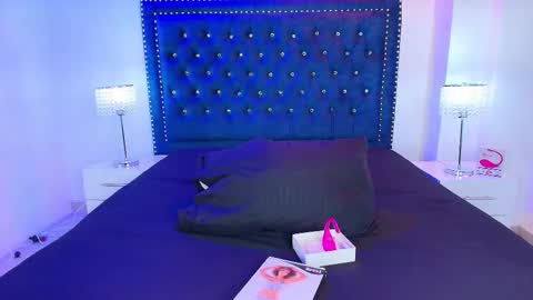 velora_nigth online show from January 19, 11:28 am