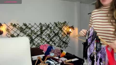 Sophi  online show from March 13, 4:03 am