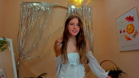 Snapshot of velvet_cherry chatting on December 11, 4:09 pm velvet_cherry online show from December 11, 4:09 pm