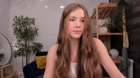 Snapshot of velvet_cherry chatting on February 6, 4:36 pm velvet_cherry online show from February 6, 4:36 pm