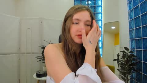 Snapshot of velvet_cherry chatting on January 31, 1:34 pm velvet_cherry online show from January 31, 1:34 pm
