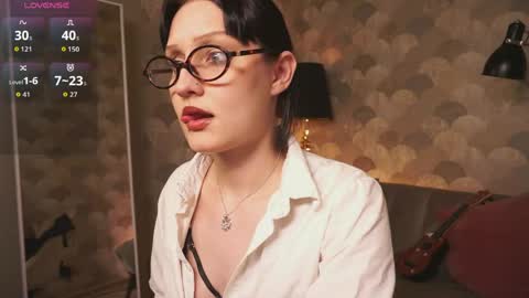 Lily online show from May 8, 9:16 pm