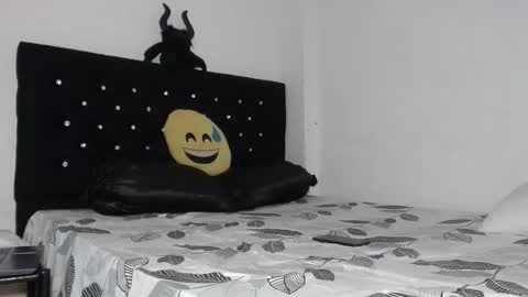 venus_menoza online show from December 1, 2:42 pm