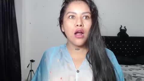 venus_menoza online show from December 17, 1:48 pm