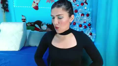 Snapshot of venus_swet chatting on December 22, 1:44 am Catalina online show from December 22, 1:44 am