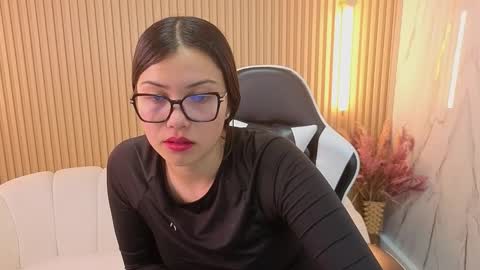 Venus  online show from December 1, 7:38 pm