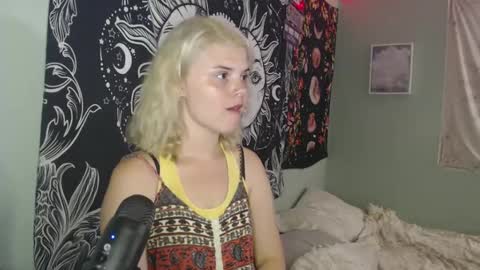 Miss Venus online show from October 5, 11:54 pm