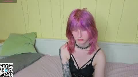Erica online show from May 10, 8:11 pm