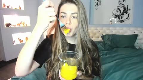 Snapshot of veronarolls chatting on February 1, 7:13 pm Lolitalolz online show from February 1, 7:13 pm