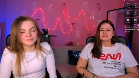 Ronni online show from April 9, 8:47 pm