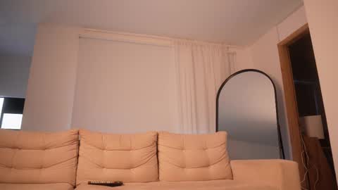 Veronica online show from March 25, 9:06 pm