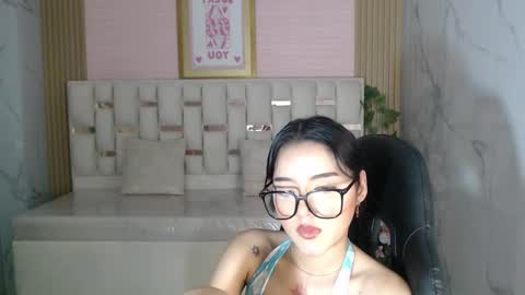 veronicaa_s online show from March 25, 9:28 pm