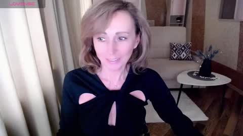 Snapshot of veronicagilbert chatting on February 1, 5:28 am Helen online show from February 1, 5:28 am