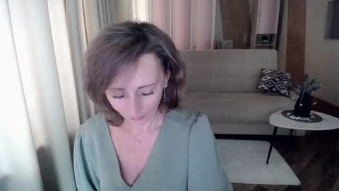 Snapshot of veronicagilbert chatting on February 19, 4:55 am Helen online show from February 19, 4:55 am