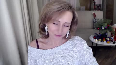 Snapshot of veronicagilbert chatting on January 8, 5:27 am Helen online show from January 8, 5:27 am