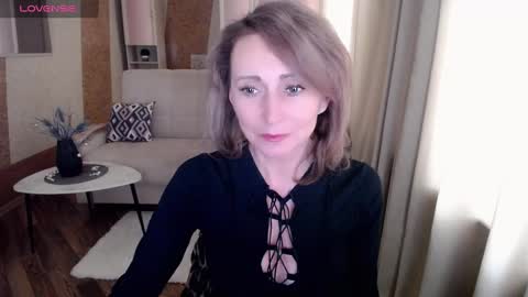 Snapshot of veronicagilbert chatting on February 6, 5:25 am Helen online show from February 6, 5:25 am