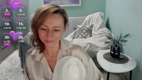 Helen online show from October 20, 6:38 am