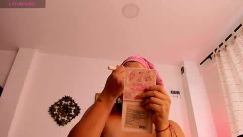 Veronica Gills online show from April 14, 6:19 pm