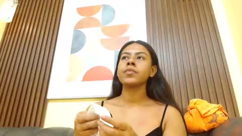 Veronica Robles online show from December 17, 7:07 pm