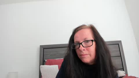 verysassypeachgoddess online show from December 20, 4:00 pm