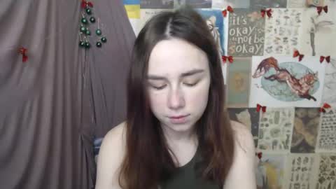 veryveryvery_shy online show from January 19, 6:31 am